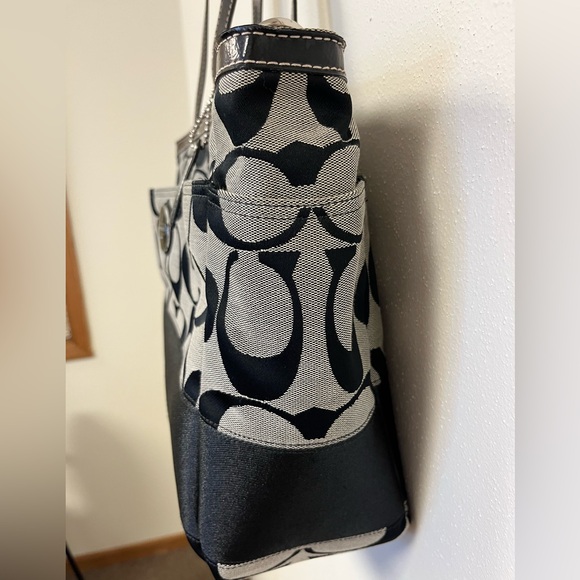 Coach Black/Grey Signature Canvas and Patent Leather Tote/Laptop Bag - Picture 6 of 13